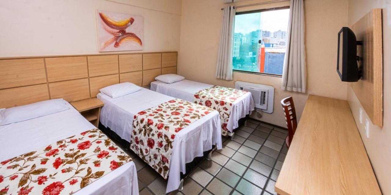 Hotel Dan Inn Express Salvador By Nacional Inn Bagian luar foto