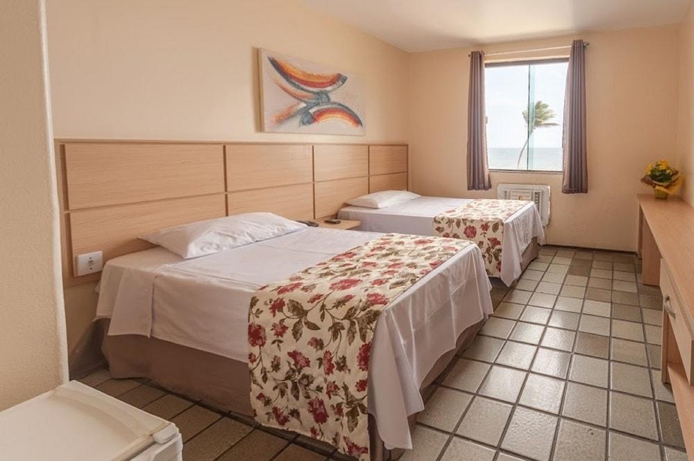 Hotel Dan Inn Express Salvador By Nacional Inn Bagian luar foto